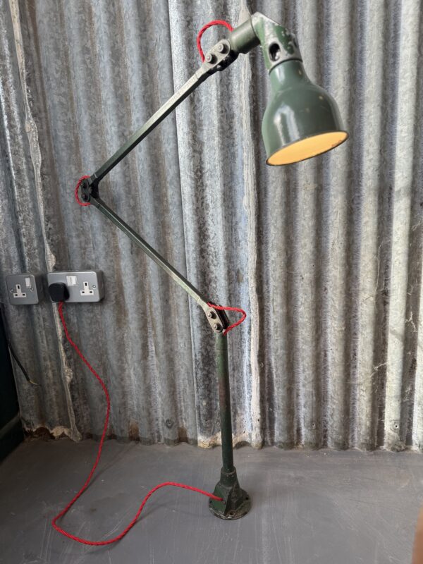 MEK ELEK Machinist Lamp