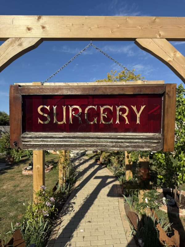 Surgery Glass Sign - Image 5