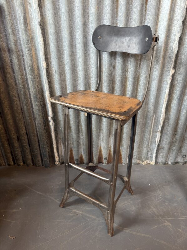 Industrial Workers stool - Image 2