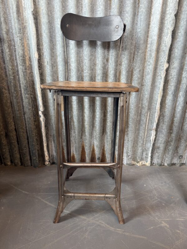 Industrial Workers stool - Image 3