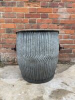 Vintage Galvanised Dolly Tub – Ribbed Zinc Laundry Barrel / Planter