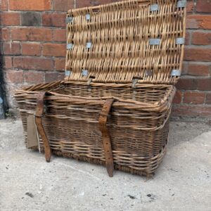 Vintage Wicker Picnic Hamper with Leather Straps