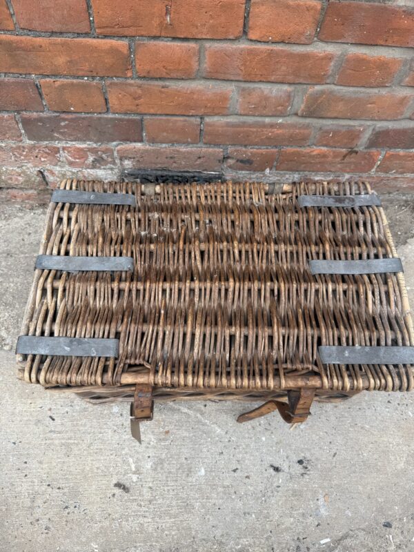 Vintage Wicker Picnic Hamper with Leather Straps - Image 2